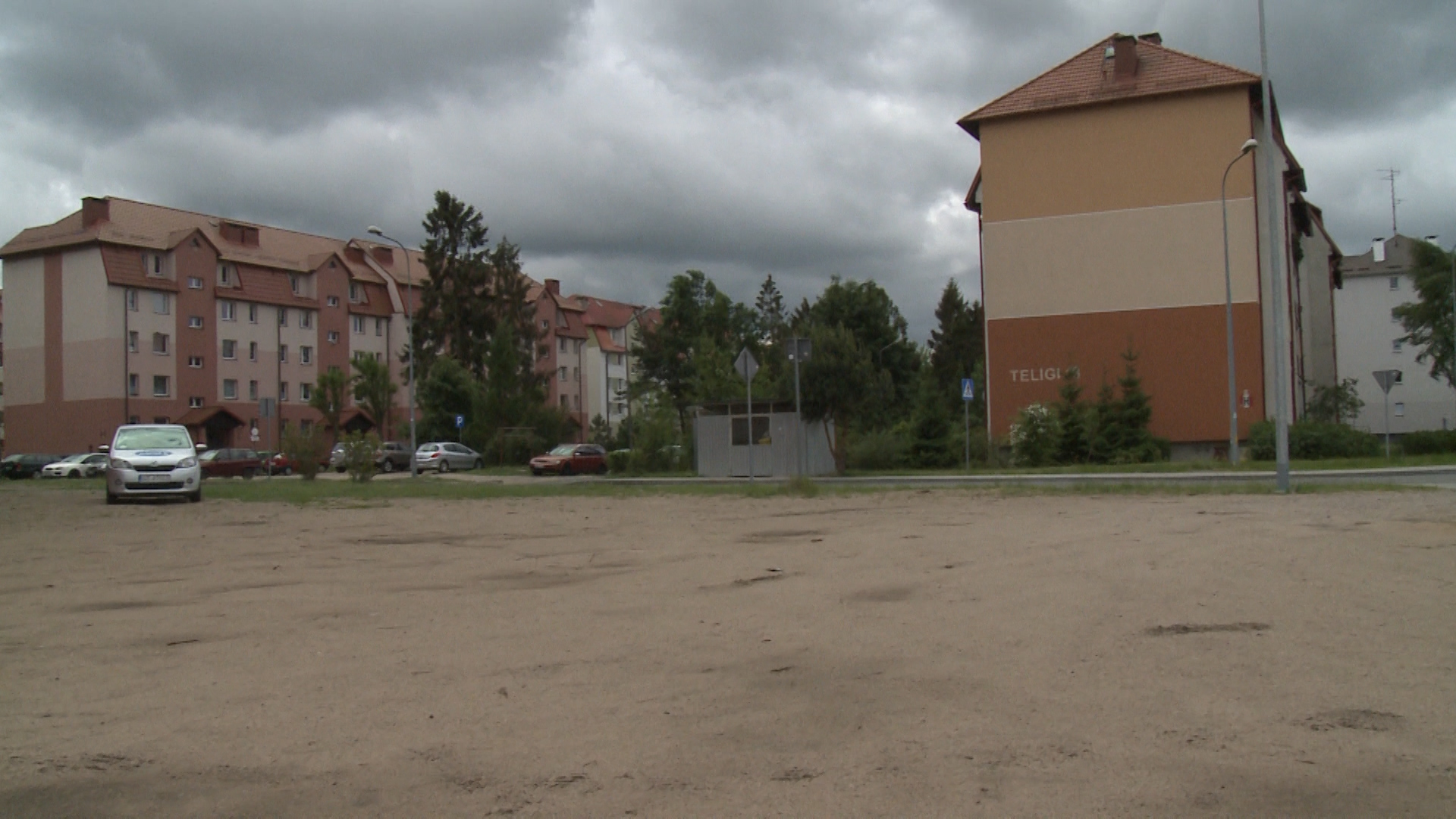 Sportowa z nowym parkingiem