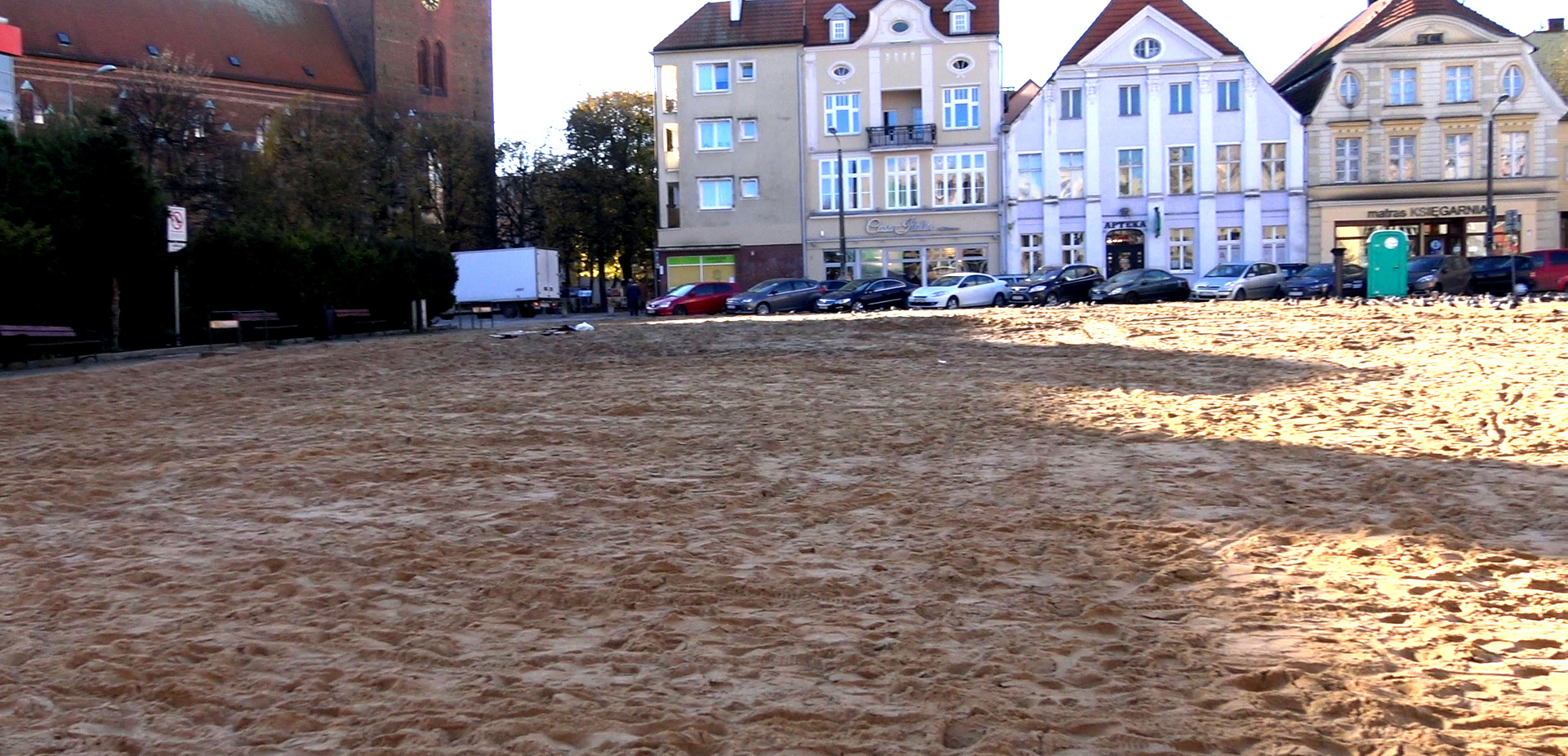 Rynek w piasku