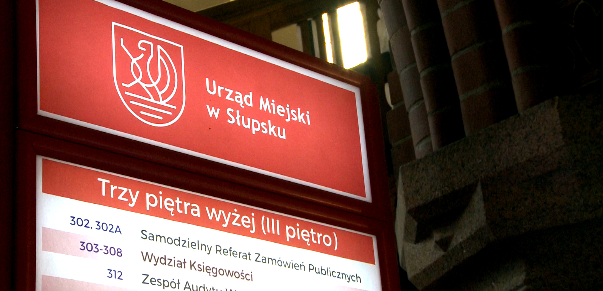 Prezydent przeciwko ankiecie