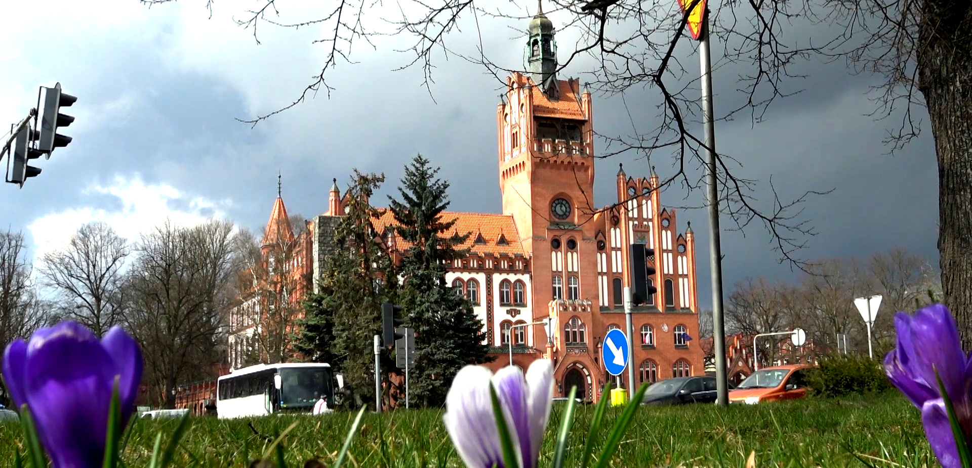 Nadzwyczajne porządki w finansach