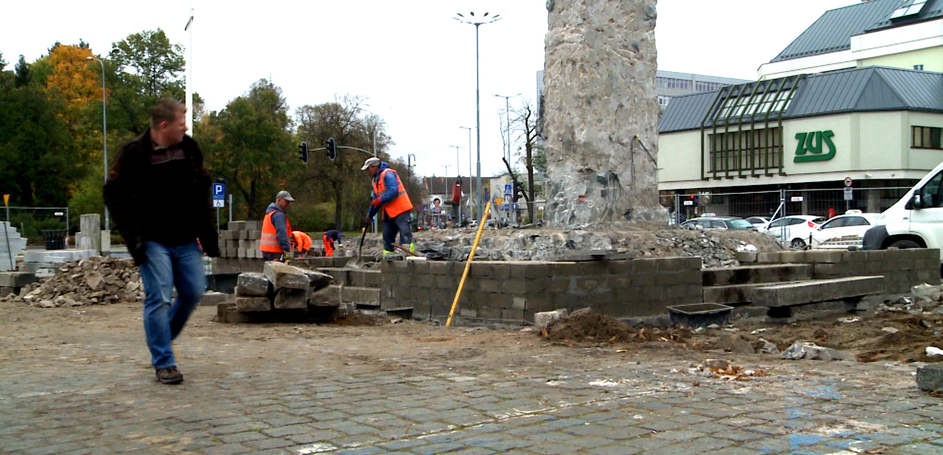 Nowa szata pomnika